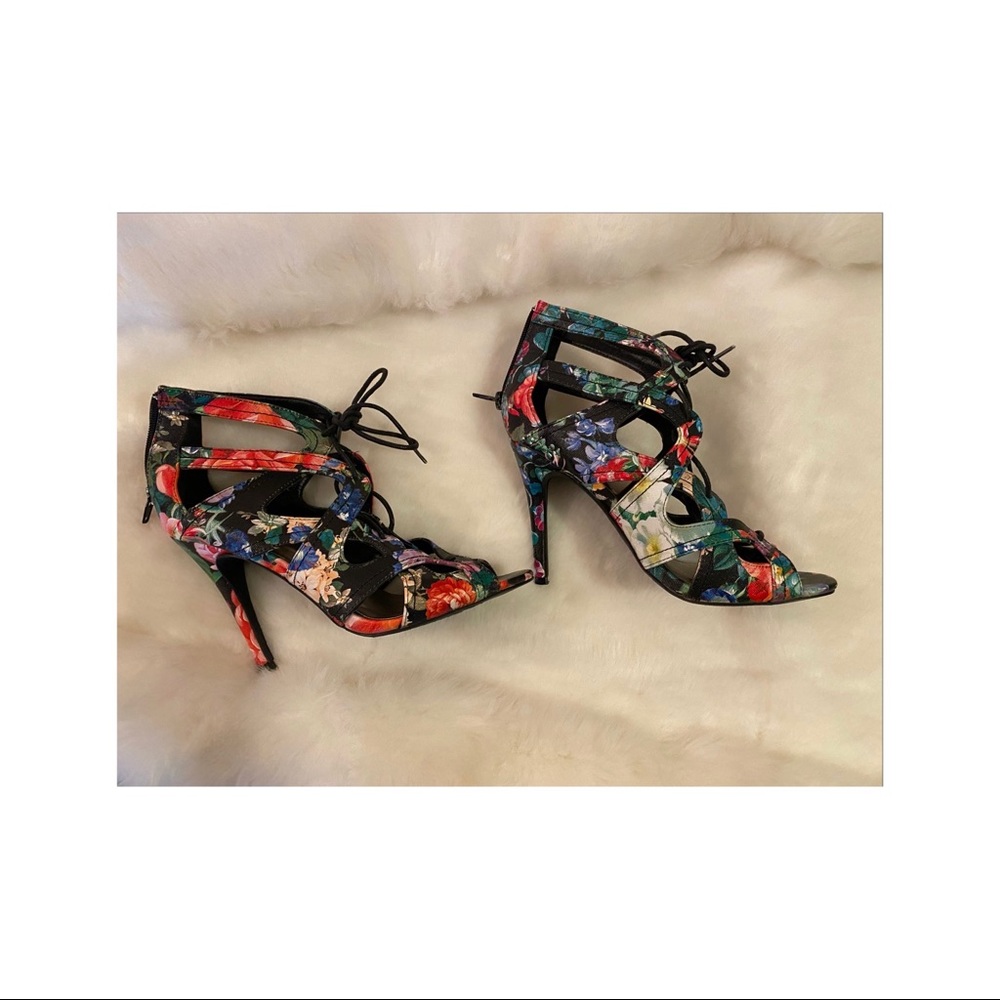 Steve Madden Girl Black Floral Stiletto 1 DAY SALE